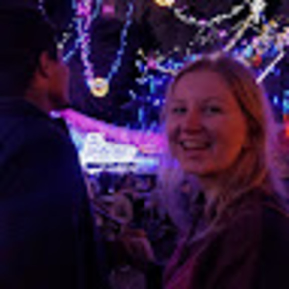 hollypweekly